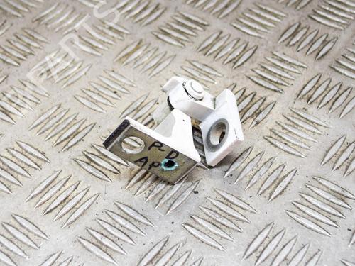 Used Hinge/Door check strap SKODA OCTAVIA III Combi (5E5, 5E6) 2.0 TDI (150 hp) 14637678