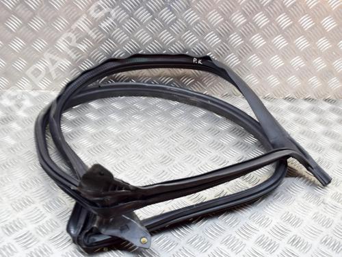 Gummiliste TESLA MODEL 3 (5YJ3) EV AWD (351 hp) 28045702