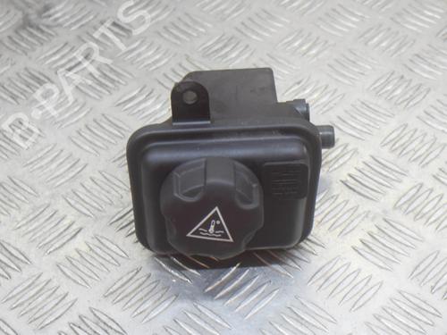 Used Expansion tank Expansion tank BMW 5 (F10) M5 (560 hp) 7902493 7902493