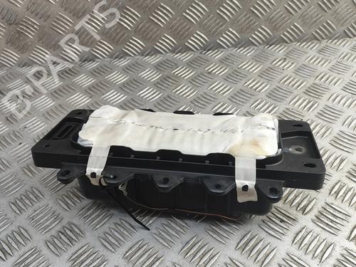 passenger-airbag-mercedes-benz-a-class-w177-2018-33371646 main image