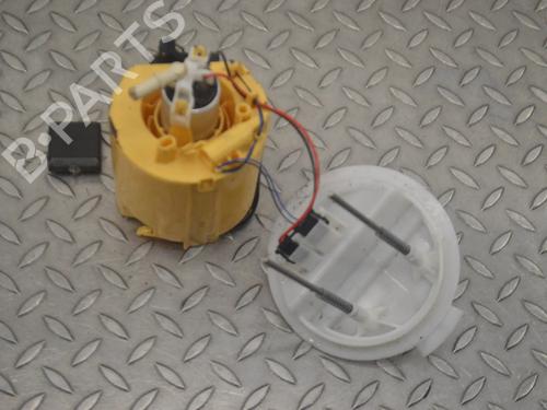 Used Fuel pump Fuel pump MERCEDES-BENZ CLS (C218) CLS 250 CDI / BlueTEC / d (218.303, 218.304) (204 hp) 33365896 33365896