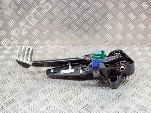 pedal-jaguar-e-pace-x540-20-d150-awd-gj3m2d094db-6w8313480ab-2017-9227113 main image