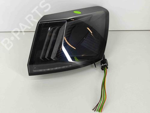 Used Right taillight PEUGEOT 3008 II SUV (MC_, MR_, MJ_, M4_) Hybrid (224 hp) 28687350