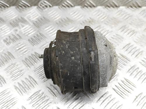 Used Engine mount Engine mount MERCEDES-BENZ SLK (R171) 200 Kompressor (171.442) (163 hp) 26975130 26975130