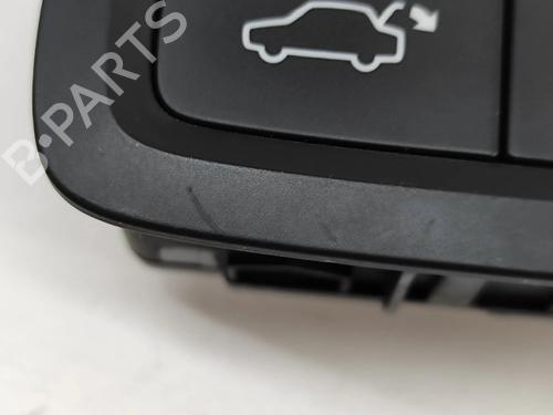 Switch VOLVO XC90 II (256) T8 Hybrid AWD | BP28555439I30