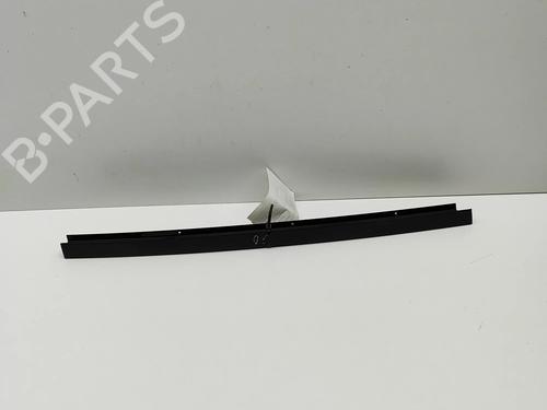 Dørliste Dørliste MERCEDES-BENZ GLE (W166) 350 d 4-matic (166.024) (258 hp) 25910323 25910323