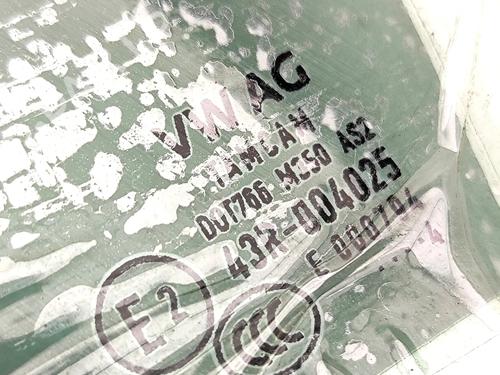 Vidro triangular frente esquerdo MAN TGE Van 2.0 TDI (01V, 03V, 36V, UYB, UYC, UYD) | BP31976945C111