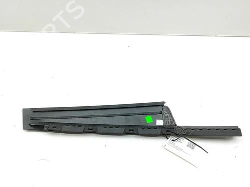 Dørliste BMW XM (G09) XM All-wheel Drive | BP32213689C150 