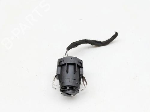 Used Switch Switch BMW 5 (G30, F90) 520 i (184 hp) 39958483 39958483