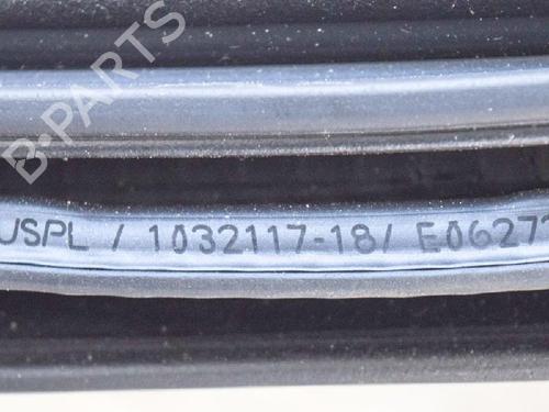 Rubber door seal TESLA MODEL X (5YJX) 90D AWD | BP20233146C142 