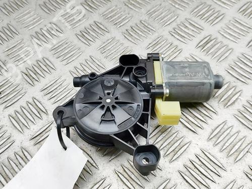Used Right rear window motor Right rear window motor AUDI A4 B9 (8W2, 8WC) 2.0 TDI (190 hp) 33393790 33393790