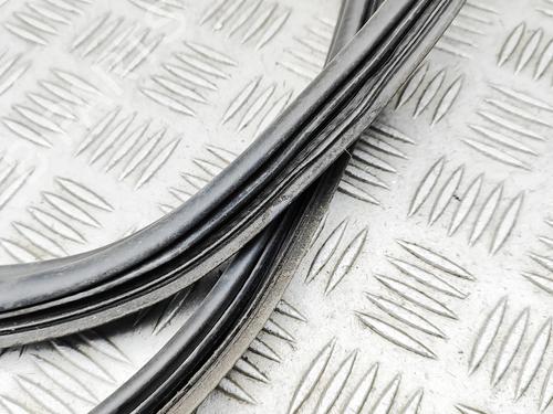 Rubber door seal VW PASSAT B7 (362) 2.0 TDI | BP31687382C142 