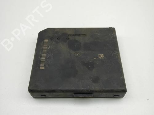 Fuse box RENAULT MASTER III Van (FV) 2.3 dCi 180 FWD (FV04, FV07) | BP38184591E1 - Image 2