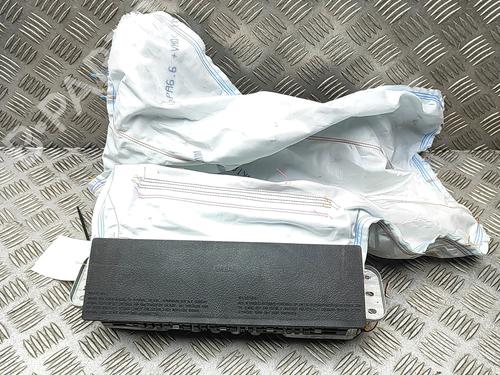 Used Knee airbag MERCEDES-BENZ GLA (H247) GLA 200 d (247.712) (150 hp) 32143008