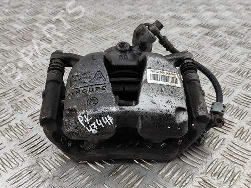 Used Left front brake caliper DS DS 7 Crossback (J4_, JR_, JC_) 1.5 BlueHDi 130 (JCYHZJ, JCYHZR) (130 hp) 28552182