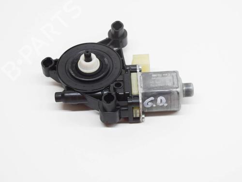 Used Right rear window motor Right rear window motor AUDI Q2 (GAB, GAG) 1.6 TDI (115 hp) 6768241 6768241