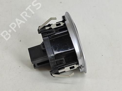 Switch BMW 2 Active Tourer (F45) 225 xe Plug-in-Hybrid | BP20337077I30 