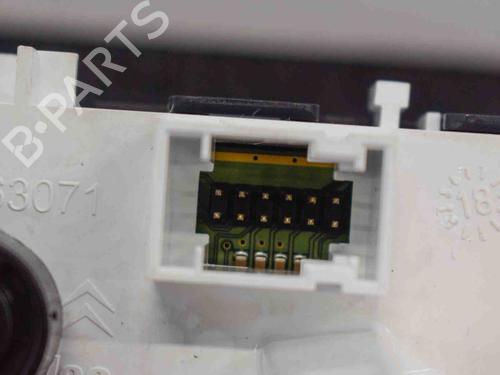 Climate control PEUGEOT 208 I (CA_, CC_) 1.2 VTI 82 | BP6747577I5 