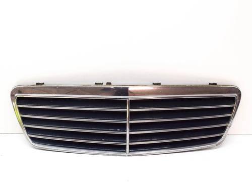Grill Grill MERCEDES-BENZ CLK (C208) CLK 320 (208.365) (218 hp) 10368343 10368343