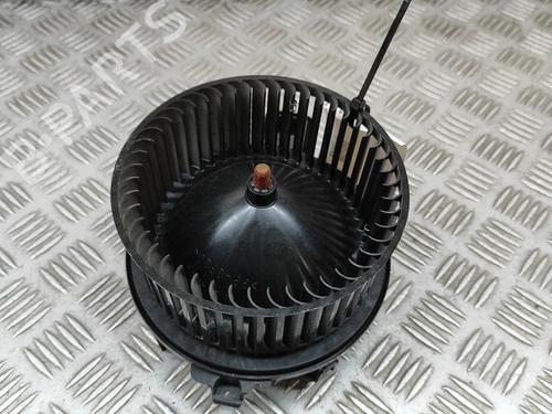 Used Heater blower motor AUDI A4 B9 Avant (8W5, 8WD) 2.0 TDI (190 hp) 29542052