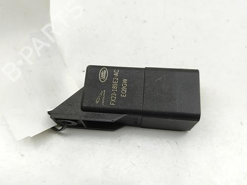 other-jaguar-f-pace-x761-2015-33382636 main image