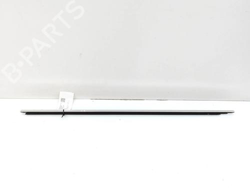 right-rear-door-panel-skoda-karoq-nu7-nd7-16-tdi-575839476d-2017-17634812 main image