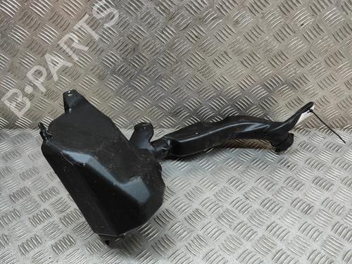 Used Windscreen washer tank TESLA MODEL Y (5YJY) EV Performance All-wheel Drive (534 hp) 31296992