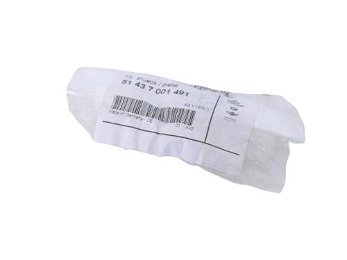 BP30239616O1 main image