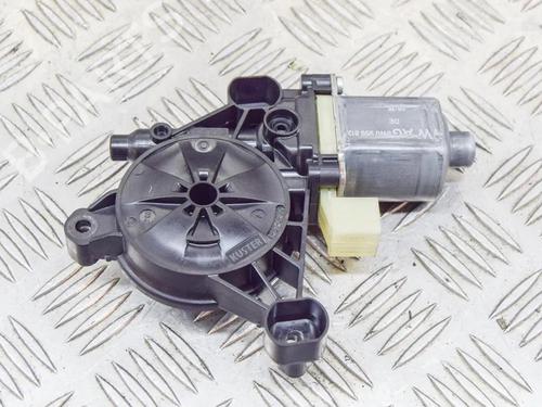 Used Right rear window motor AUDI A4 B9 (8W2, 8WC) 2.0 TDI (190 hp) 7017105