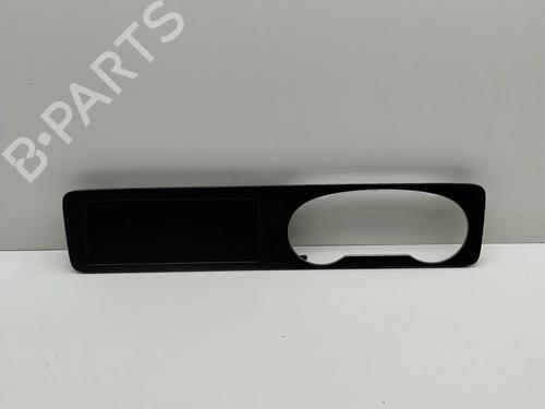 Used Display monitor MERCEDES-BENZ E-CLASS (W213) E 220 d (213.004) (194 hp) 27608045