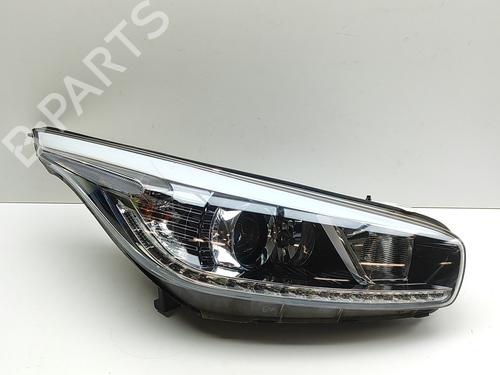 Used Right headlight KIA CEE'D (JD) 1.6 CRDi 110 (110 hp) 30005304