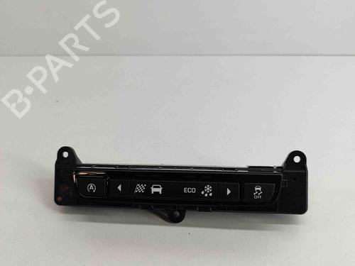 Used Switch JAGUAR F-PACE (X761) 3.0 SDV6 AWD (300 hp) 16945692