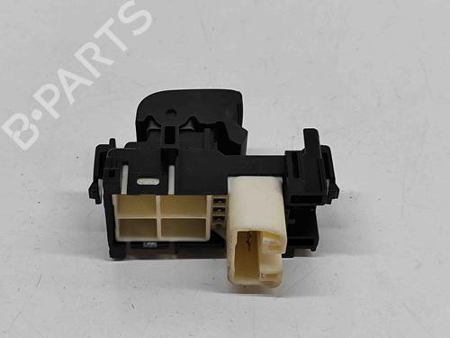 Right front window switch TOYOTA AURIS (_E18_) 1.3 Dual-VVTi (NRE180_, NRE180R) | BP29458786I26 