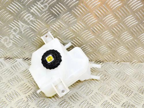 Used Brake fluid reservoir Brake fluid reservoir TOYOTA YARIS (_P13_) 1.5 Hybrid (NHP130_) (101 hp) 14627002 14627002