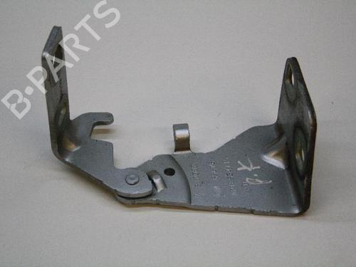 Used Hinge/Door check strap OPEL VIVARO A Bus (X83) 2.0 CDTI (F7, J7, A07) (114 hp) 30255947