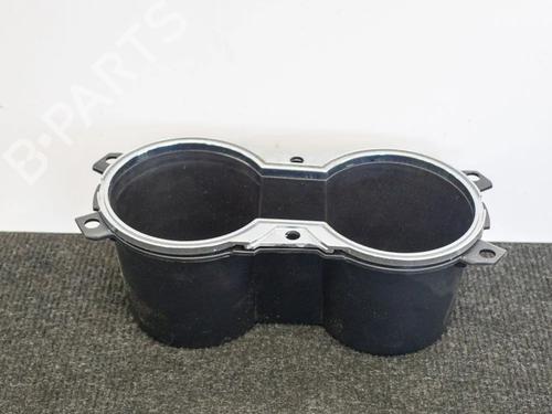 Used Cup/Object holder Cup/Object holder KIA CEE'D (JD) 1.4 CVVT (100 hp) 6751507 6751507