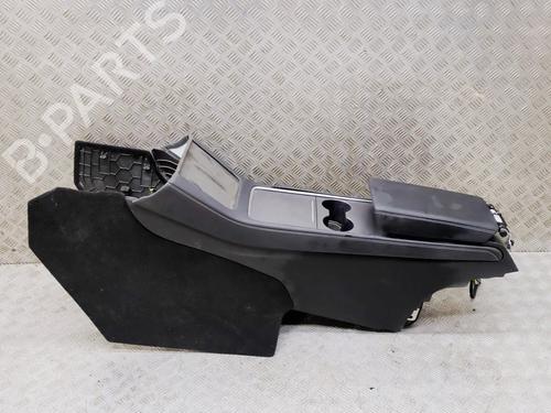 Used Middle console Middle console TESLA MODEL Y (5YJY) EV Performance All-wheel Drive (534 hp) 39686969 39686969