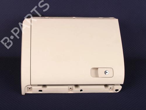 Used Glove box VW JETTA IV (162, 163, AV3, AV2) 1.4 TSI Hybrid (170 hp) 9867903