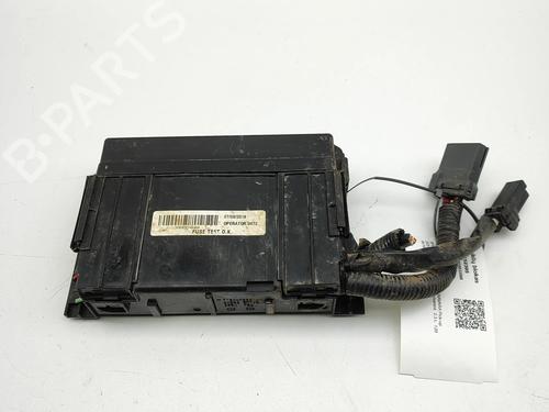 Used Fuse box Fuse box 38650855 38650855