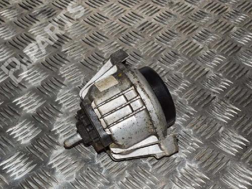 Used Engine mount BMW 3 (E90) 320 d (163 hp) 6727583