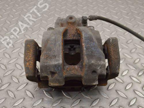 Używane Zacisk hamulca przedniego prawego BMW 3 Gran Turismo (F34) 320 d xDrive (190 hp) 30229058