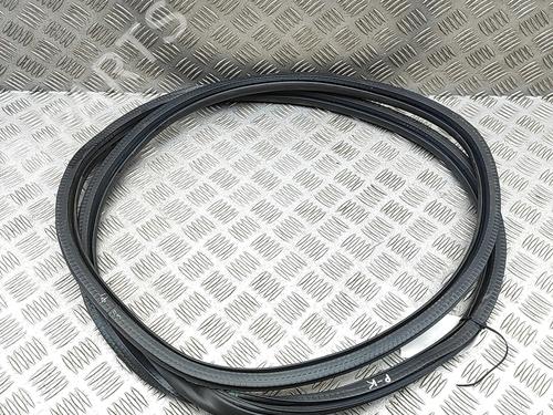 Used Rubber door seal PEUGEOT 308 SW II (LC_, LJ_, LR_, LX_, L4_) 1.5 BlueHDi 130 (131 hp) 31339212