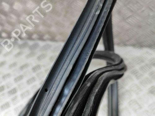 Gummiliste BMW 2 Active Tourer (F45) 225 xe Plug-in-Hybrid | BP16257692C142