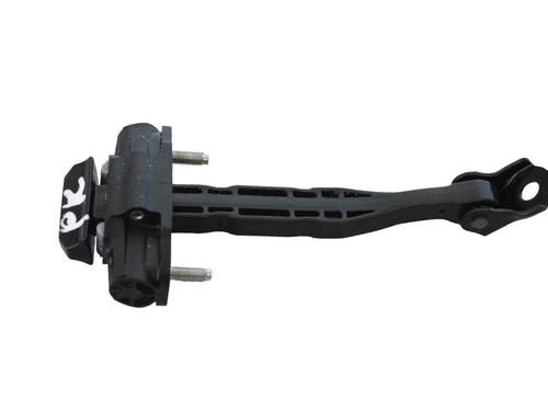 hingedoor-check-strap-tesla-model-y-5yjy-2019-33365052 main image