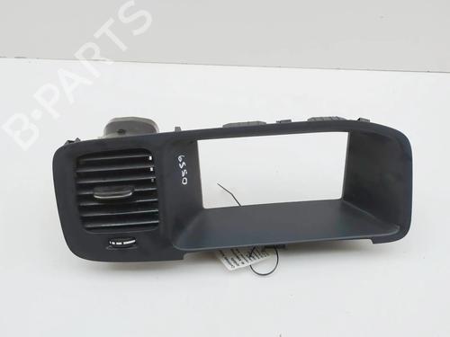 Used Air vent Air vent VOLVO S60 II (134) D2 (120 hp) 40188682 40188682