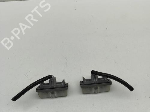 licence-plate-light-toyota-rav-4-v-_a5_-_h5_-2018-33380678 main image