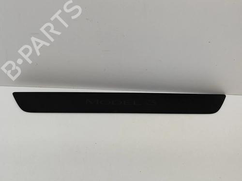 Used Step Step TESLA MODEL 3 (5YJ3) EV AWD (441 hp) 27768575 27768575