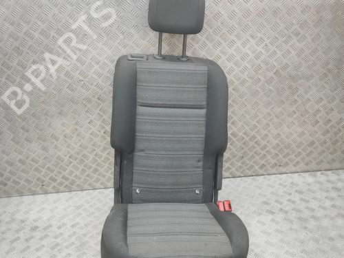 rear-seat-opel-combo-e-tour-life-k9-2018-38050384 main image