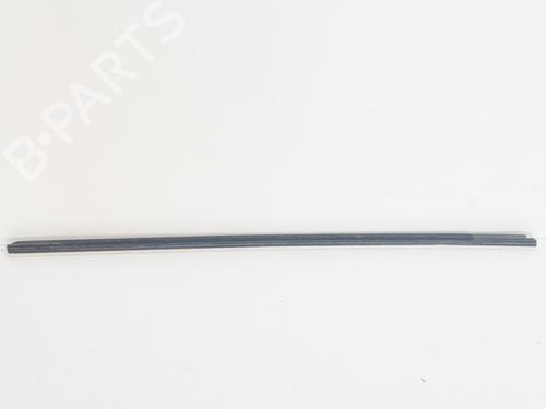 Dørlist TESLA MODEL 3 (5YJ3) EV AWD | BP27751421C150 