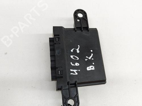 Elektronische module TESLA MODEL X (5YJX) 90D AWD | BP20337253M83 